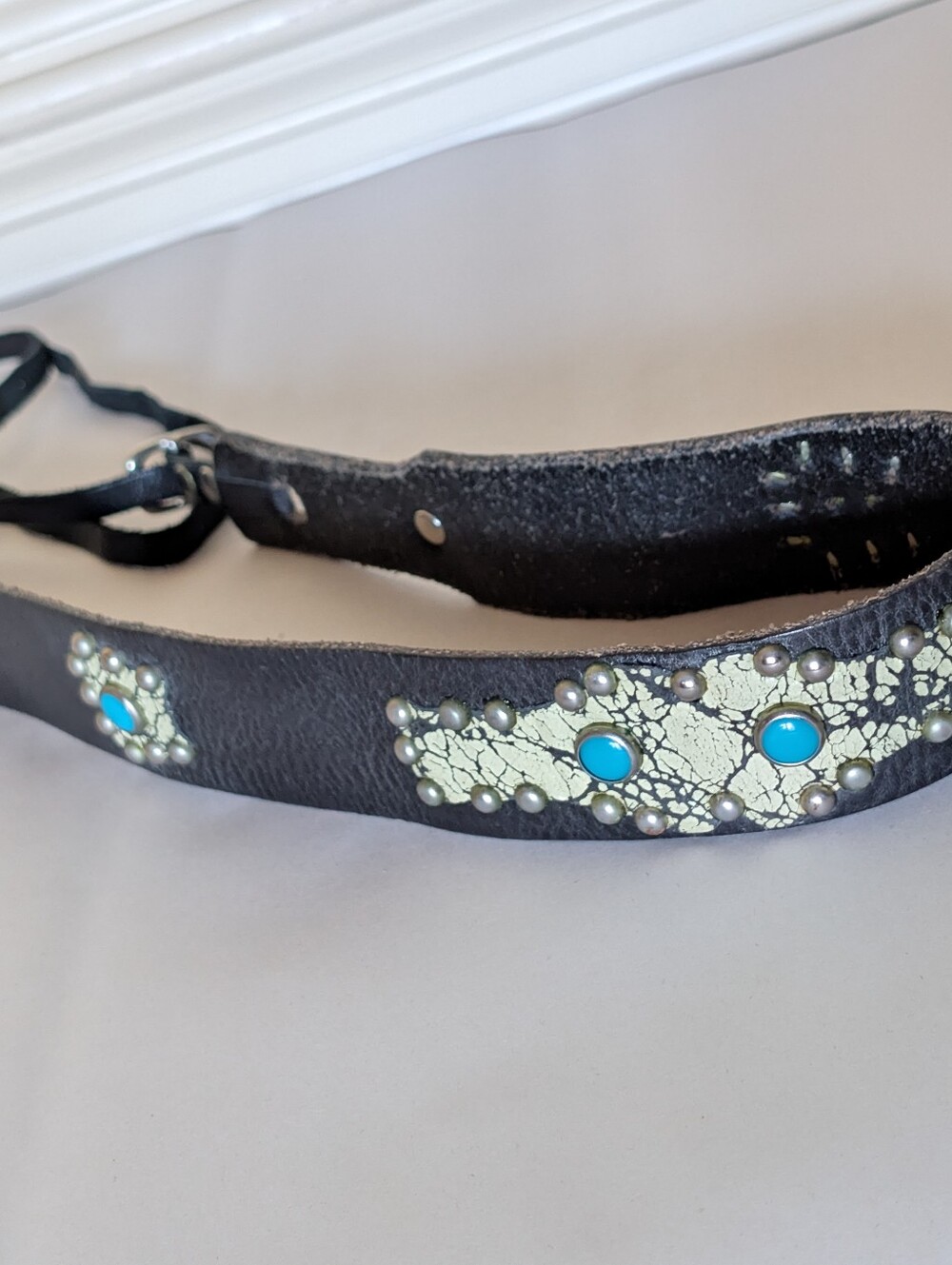 Red Monkey Los Angeles Genuine leather turquoise studded camera strap Rock&Roll